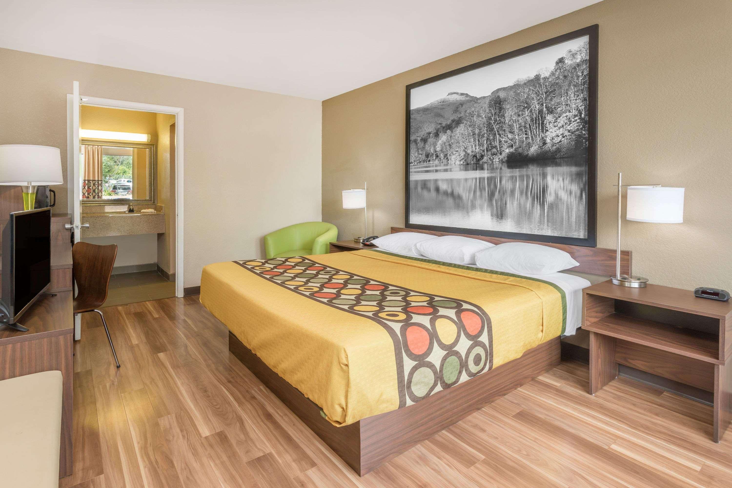 Super 8 By Wyndham Asheville Airport Fletcher Kültér fotó