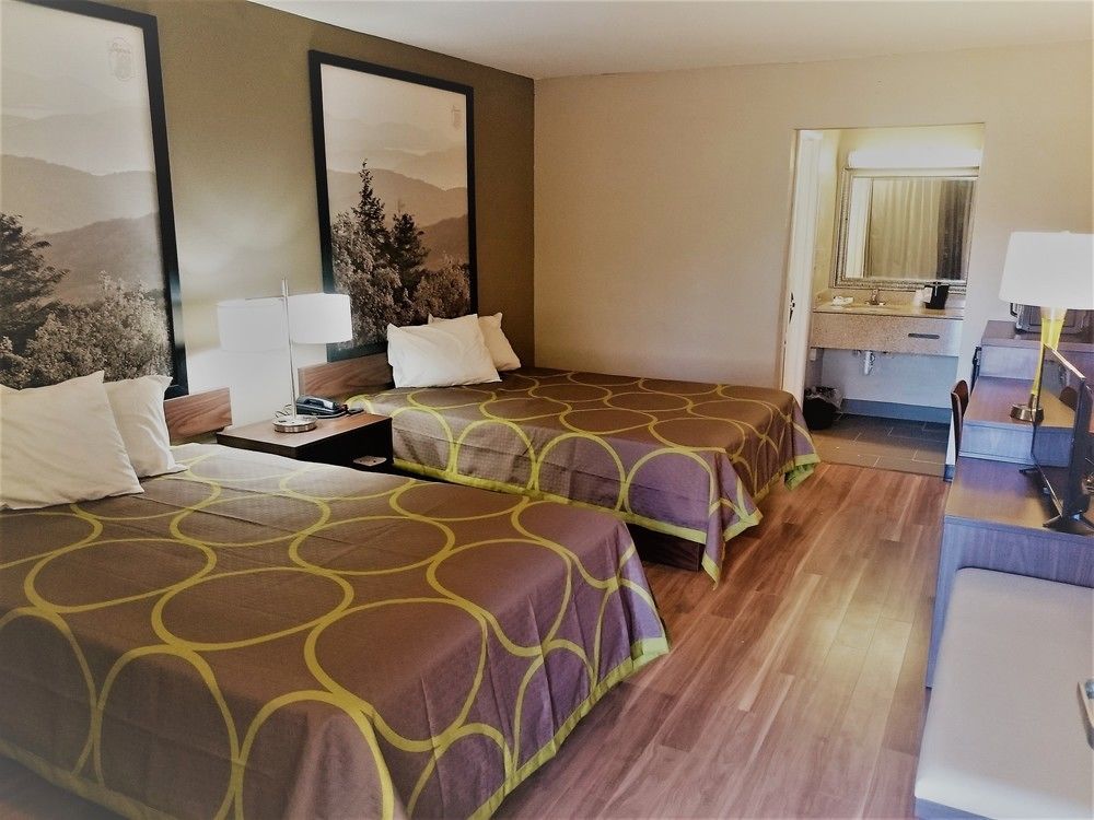 Super 8 By Wyndham Asheville Airport Fletcher Kültér fotó
